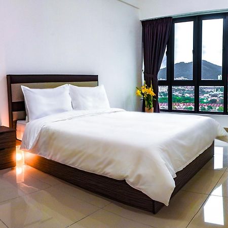 Lazy Traveler'S Suite By D Imperio Homestay จอร์จทาวน์ ภายนอก รูปภาพ